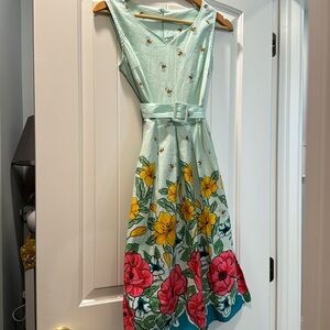 Summer floral dress. Great for spring and summer weddings, etc. Size small.